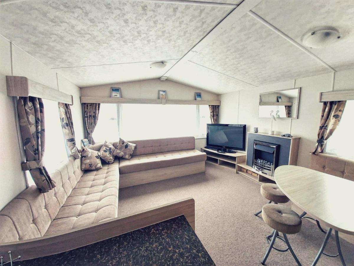 Delta Resort Crantock Eksteriør bilde